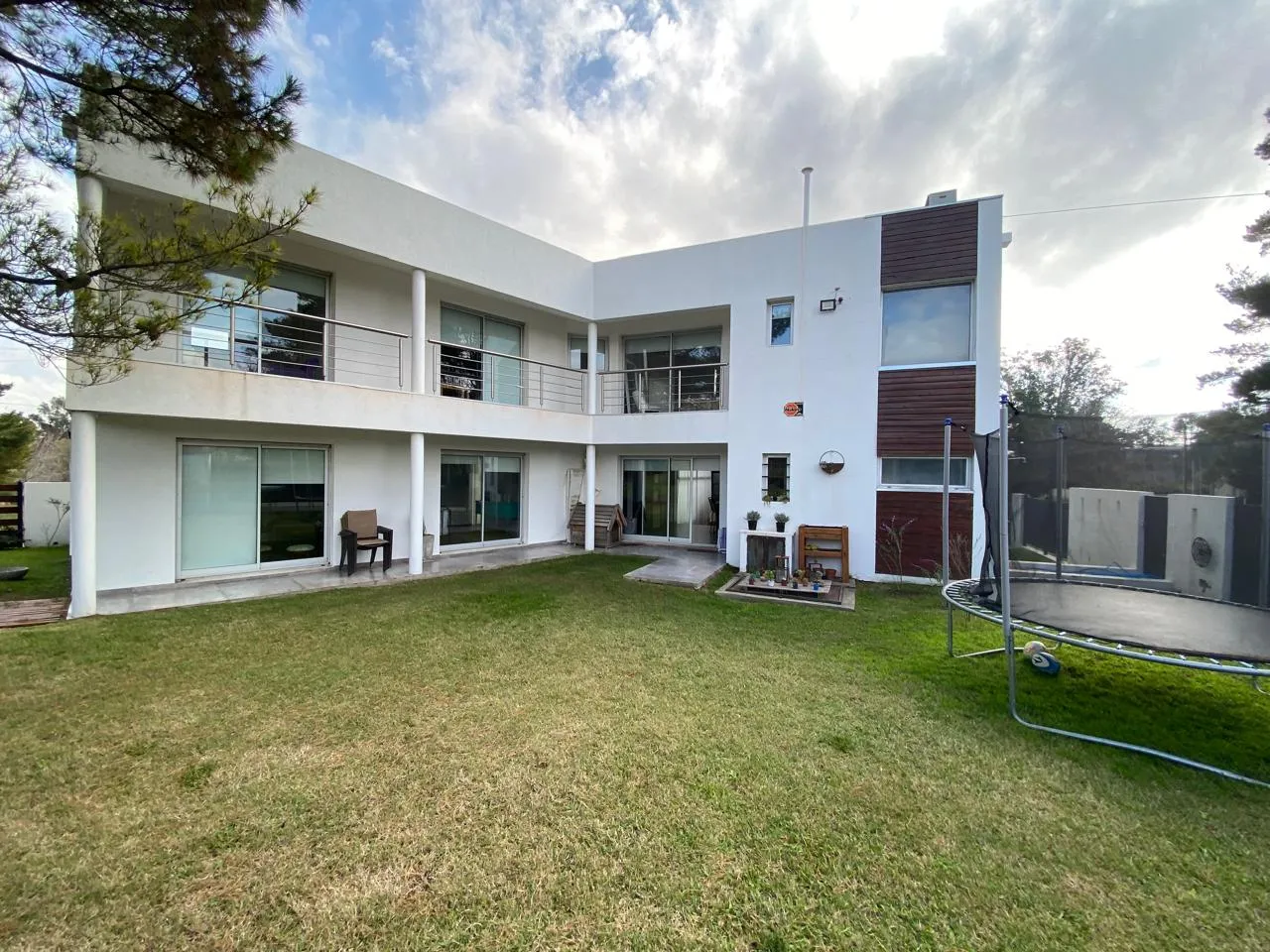 casa en BRASIL AL 800, , Tandil en venta a USD 420.000
