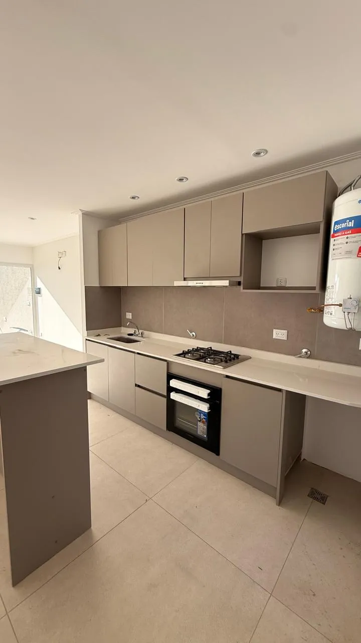 casa en Canadá 800, , Tandil en venta a USD 115.000