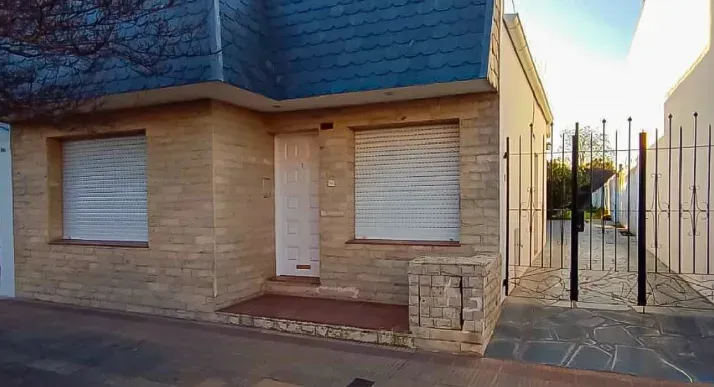 casa en San Martín 100, , Tandil en venta a USD 170.000